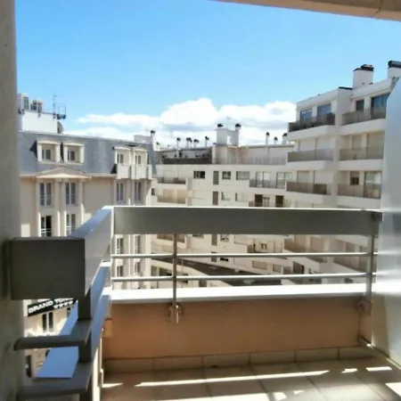 En Front De Avec Piscine A - Fr-1-3-418